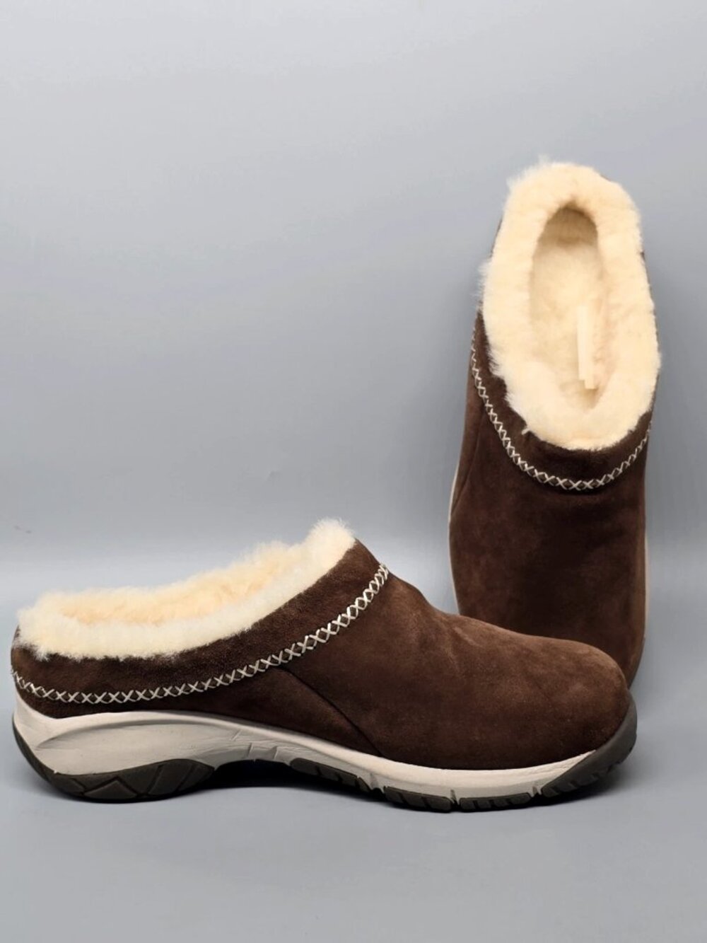 Merrell Encore ICE 4 Stone Brown Suede Clogs Women's Size US 7W EU 37.5W
